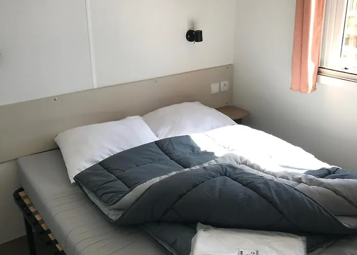 Mh518 3chambres Et 1 Sdb De 40m2 Dans 4 Etoiles Camping